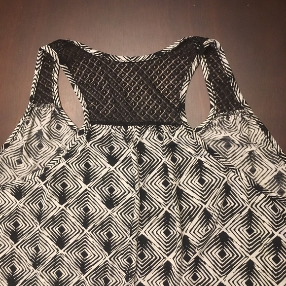 EUC Flowy deb Racerback Blouse - Picture 7 of 7